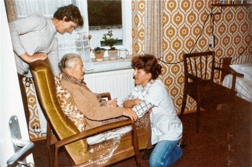 Pflegeeinsätze von Schwester Irmgard für das Sozialwerk Stephanskirchen 1978.