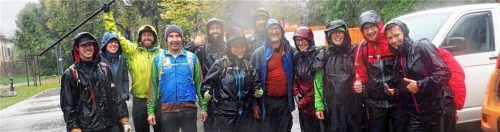Trotz Regenwetters trafen sich Mountainbiker und Bergsportler zur Wegepflege.Foto  re