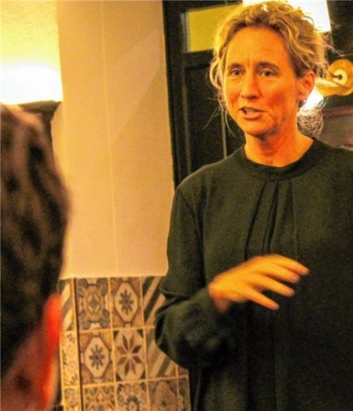 Will mit Mut und neuen Konzepten Landrätin werden: Ulla Zeitlmann bei der Aufstellungsversammlung der Rosenheimer Grünen. Fotos Heinz