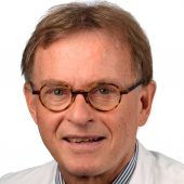 Große Versteifungs-OP: Ist das sinnvoll?