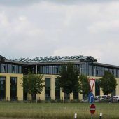 Dunkle Wolken über Kirchdorf: Stellenabbau bei Schletter