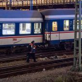 München: Bahn an Hackerbrücke entgleist