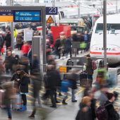 Züge werden voller – Kritik an „Mangelverwaltung“ der Bahn