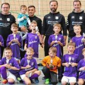 500 Zuschauer zum Anfeuern in der Halle