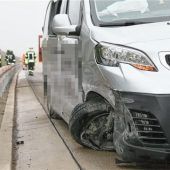 Zweimal in die Autobahn-Leitplanke geprallt