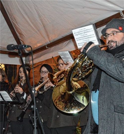 Kein adventliches Konzert der Wasserburger Stadtkapelle – kein Christkindlmarkt. Der muss wegen Corona heuer ausfallen.Foto klemm/Archiv