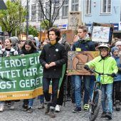 „Fridays for Rosenheim“: Kundgebung mit 1000 Teilnehmern