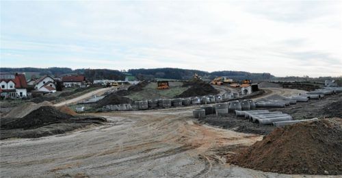 Begehrtes Baugebiet: Am Bäckerberg gibt nur noch es eineinhalb Grundstücke. Das neue Baugebiet „Bergblick“ soll bald in Angriff genommen werden. Foto Schwarz