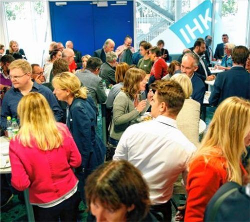 Beim CSR-Tag der IHK erhalten Unternehmer viele wichtige Informationen zum Thema Nachhaltigkeit, lernen in Vorträgen und Diskussionsrunden andere Beispiele kennen und können sich austauschen.