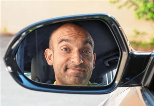 Den Blick nicht nur zurückgewandt: Django Aysl. Foto  re