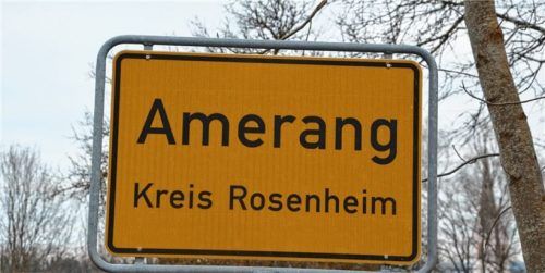 Der Gemeinderat in Amerang sprach sich für die Verlegung von Lehrrohren für einen möglichen späteren Breitbandausbau aus.