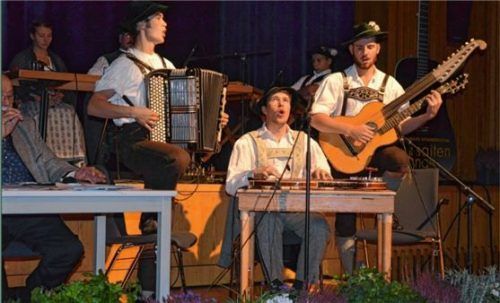 Der Mittenwalder Almgsang war eine Klasse für sich an diesem Abend.Fotos  Sedlbauer