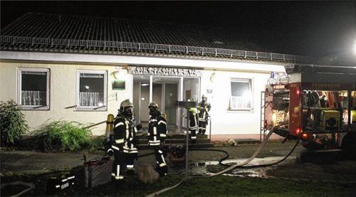 Der Schock: In den frühen Stunden des Sonntags hatte ein Unbekannter sich Zutritt zu einer Station des Inn-Salzach-Klinikums in Gabersee verschafft und Feuer gelegt. Jetzt hat sich der Täter gestellt. Foto Barth