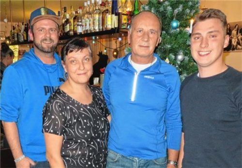 Die neue Vorstandschaft: (von links) Florian Hänsel, Roswitha Senftl, Willi Blieninger und Maximilian Zehentbauer. Foto Jaensch