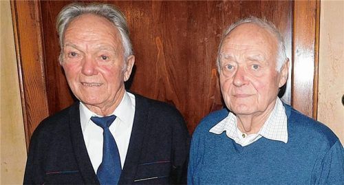 Die neuen Ehrenmitglieder Willi Zenger (links) und Albert Mayer.Foto unterforsthuber