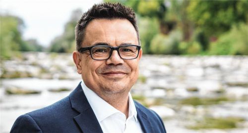 Die Wahlberechtigten wählten Michael Hörl einstimmig zum Bürgermeisterkandidaten. Foto re