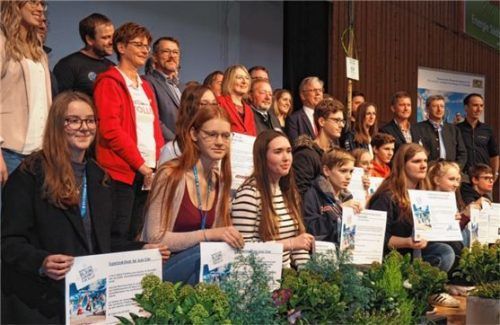 Ein Dutzend Schüler gewannen „Superpraktika“ beim Motivationstag in Wasserburg.