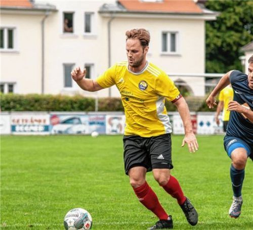 Einzig der Einsatz von Kapitän Hannes Ganghofer ist beim FC Töging im letzten Spiel vor der Winterpause fraglich. Foto  Eschenfelder
