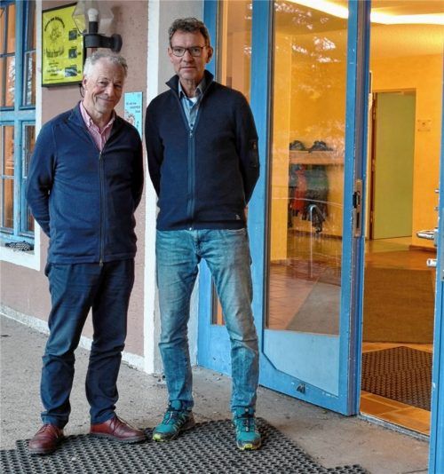 Jeder Tag bringt in der Schule etwas Neues, da sind sich der scheidende Schulleiter Klaus Pasedag (links) und sein Nachfolger Thomas Bauer einig. Foto braun