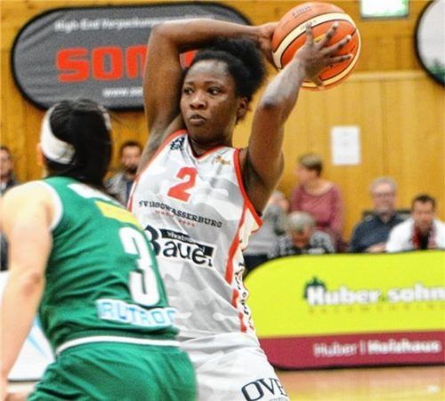 Kelly Moten will mit Wasserburg in Bamberg in die nächste Runde des DBBl-Pokals einziehen. Foto  Hörndl