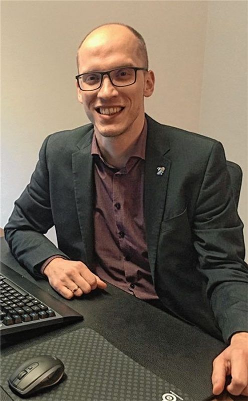 Marc Simon von den Wirtschaftsjunioren Rosenheim ist selbst IT-Experte. Bei der Messe „Aktivdigital“ will er mit seinen Kollegen den Besuchern zeigen, wie sie sich die Arbeit erleichtern können.Foto maier