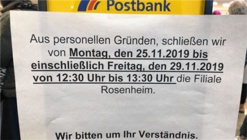 Nicht durchgehend offen: die Postfiliale am Bahnhof.Foto Heise