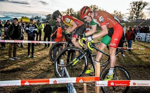 Packende Duelle gab es beim Rosenheimer Radcross, in dem es auch um die Bayerische Meisterschaft ging.