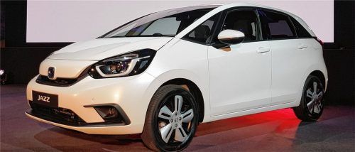 Rundliche Formen bestimmen das Bild des Honda Jazz eHEV. Foto ampnet/fw