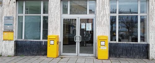 Seit Anfang November geschlossen: die Postfiliale am Ludwigsplatz in Rosenheim.Foto WEinfurtner