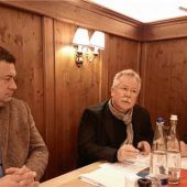 Schlagabtausch der Meinungsbildner