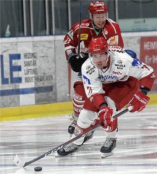 Tadas Kumeliauskas (28 Jahre, 1,90 Meter groß, Stürmer) wurde am Sonntag von den Starbulls Rosenheim verpflichtet. Fotos  Gerleigner