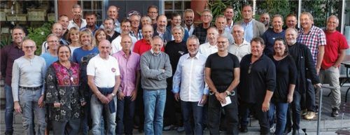 Viele ehemalige Karatemitglieder der vergangenen 50 Jahre waren anlässlich des Jubiläums zu einem Treffen gekommen. Foto  re