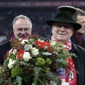 Noch ein Servus – und eine eigene Loge