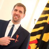 Verdienstkreuz für Nowitzki