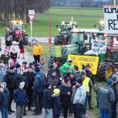 Hunderte Landwirte protestieren in Aising, Rimsting und Schnaitsee