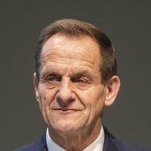 „Auf die Strafbank“