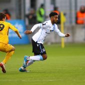 Ein Talent schwimmt sich frei