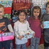 Kinder machen „Geschenke mit Herz“
