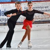 Debüt mit neuer Eistanzpartnerin