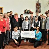 Adventsmarkt in Pang bringt 3900 Euro für den guten Zweck