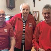Obinger FC Bayern Fan-Club besucht Pflegeheim
