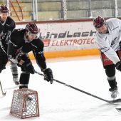 Tennis-Spitzenspieler „gehen fremd“ und tauschen Filzkugel mit Puck und Eishockeyschläger