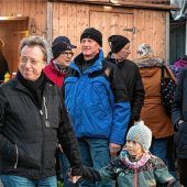 Essen, Spiel und Spaß auf dem Pfaffinger Christkindlmarkt