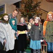 Bad Feilnbacher Klöpflkinder singen für Kinderdorfkinder