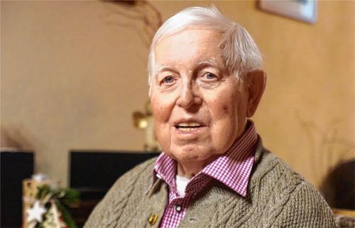 Aktuell sorgt er sich um seine SPD: Eduard Burgstaller ist seit 60 Jahren in der SPD. Foto Becker