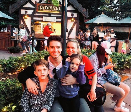 Amerikanisch-bayerisches Familienglück: Leonardo, Hugh, Kathrin und Josefine. Foto Privat