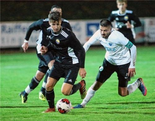 Ampfing fand gegen Passau keine Mittel. Foto  Buchholz