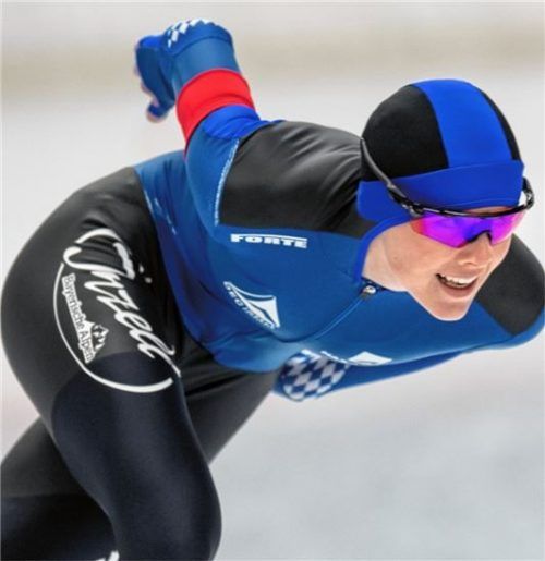 Anna Ostlender holte sich den Gesamtsieg bei der DM im Sprint-Mehrkampf der Juniorinnen A.