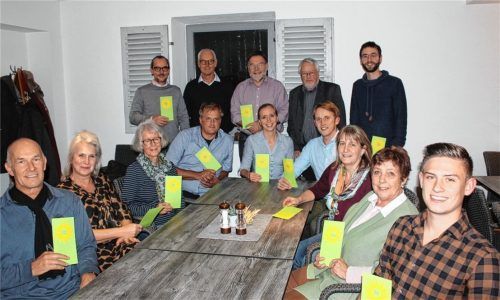 Bei einer Aufstellungsversammlung der Grünen Seeon-Seebruck-Truchtlaching wurden 16 Kandidaten sowie ein Ersatzkandidat für den Gemeinderat nominiert. Foto Rasch