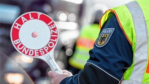 Bei Grenzkontrollen in Kiefersfelden sind der Bundespolizei zwei Verbrecher ins Netz gegangen. Foto Bundespolizei
